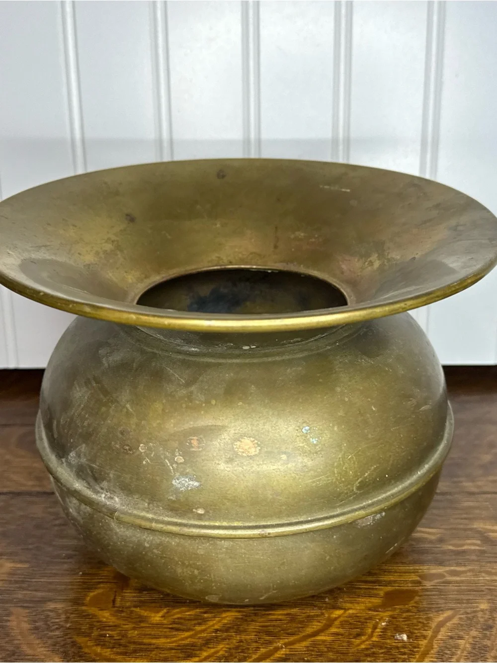 Vintage Brass Spittoon Cuspidor Western Americana Tobacciana Collectible Planter